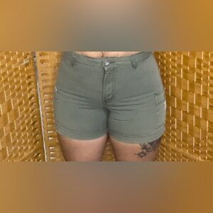 Juniors Olive green cargo shorts